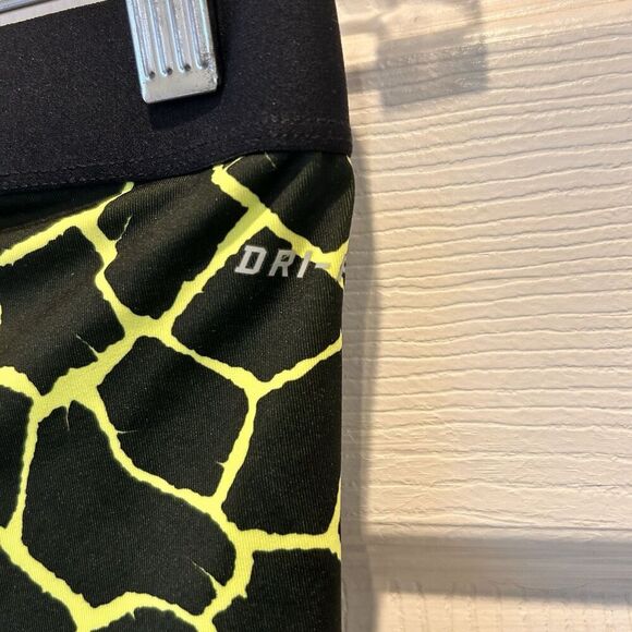 NIKE PRO Neon Green Pro Engineered Dri-Fit Giraffe Print Leggings Size Small - Picture 6 of 8